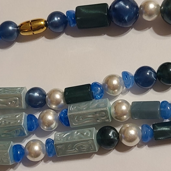 Vintage Ladies Necklace - Picture 9 of 13